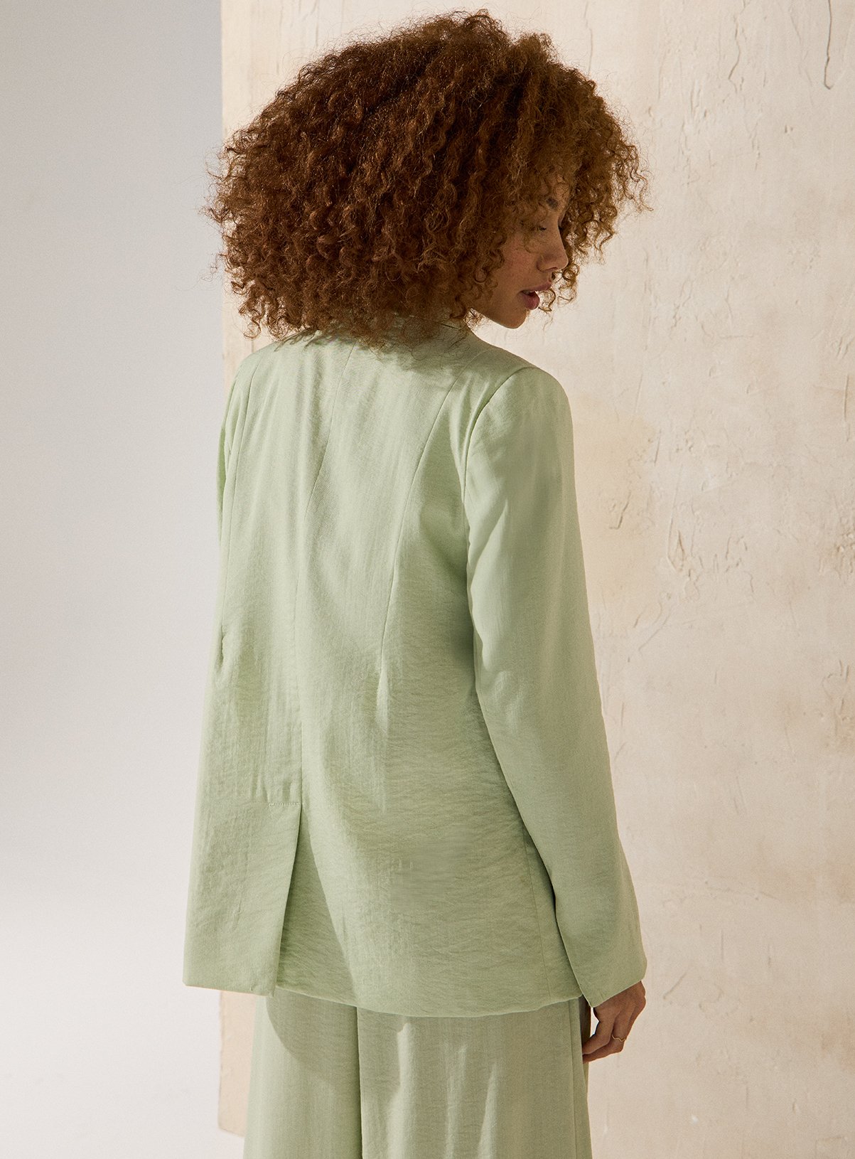 EVERBELLE Green Soft Tailored Co-ord Blazer 22 - Image 4 thumbnail